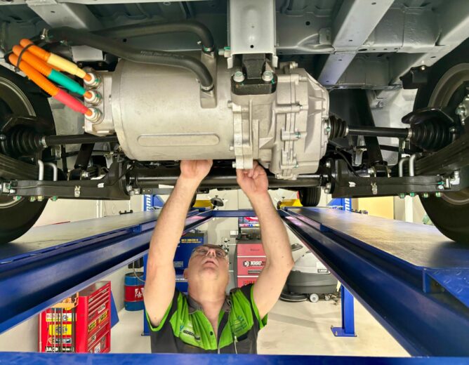 EV Technician, Auto Electrical & Electronics Nanodegree Course for ITI / Diploma