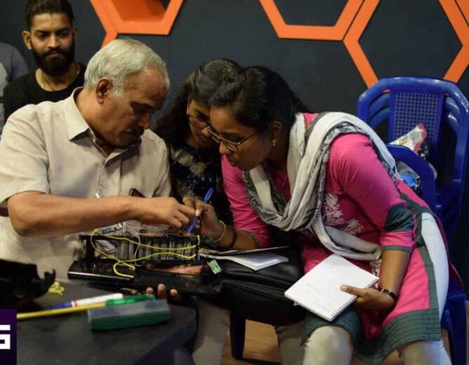 Best platform for Electric Vehicle Final Year Projects in India