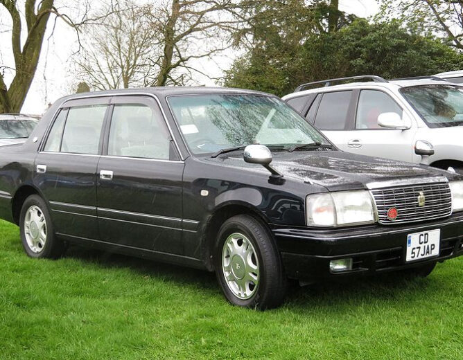 Toyota Crown Sedan Super Deluxe Mild Hybrid electric vehicles