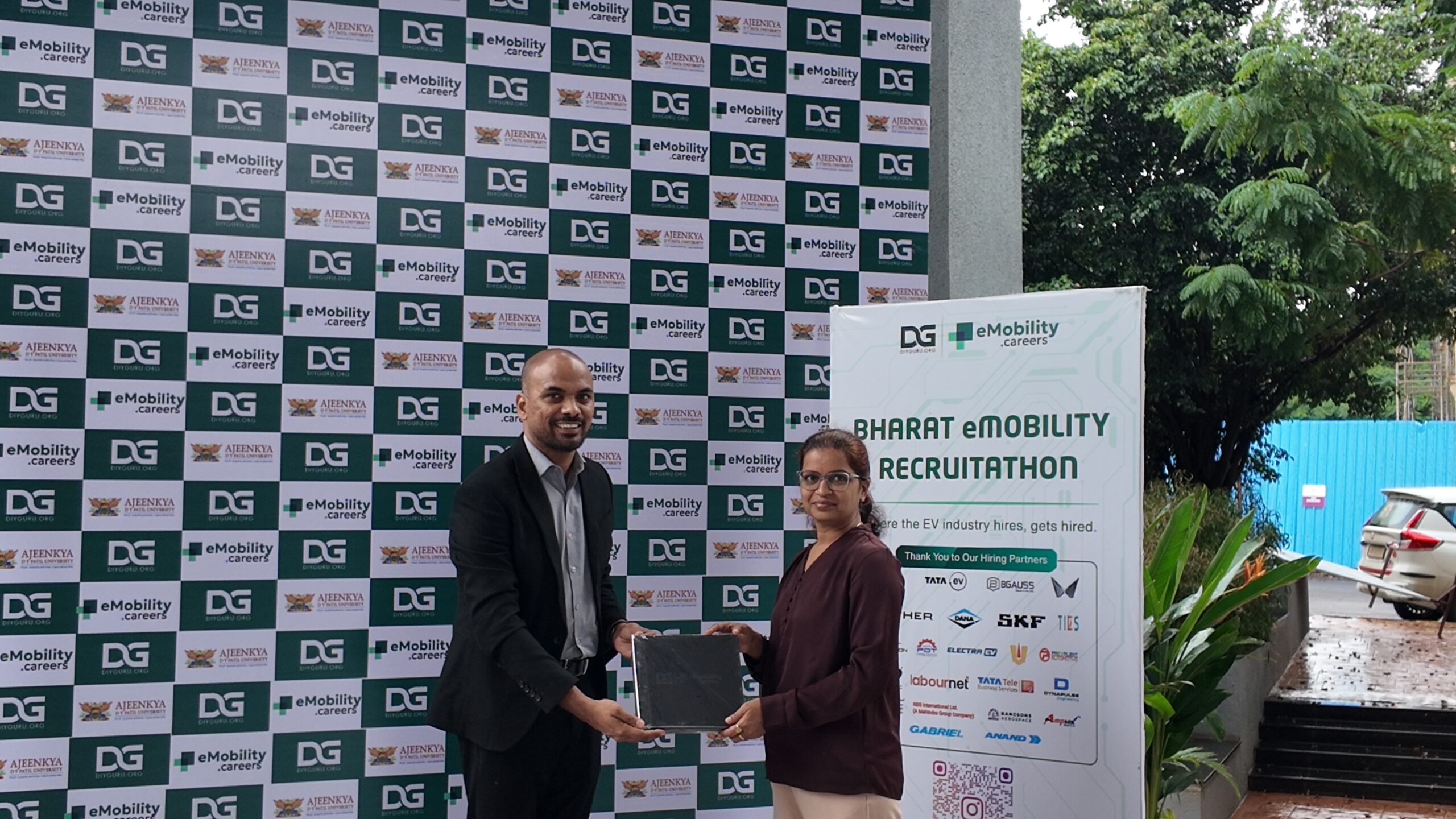 Felicitation moment at the Recruitathon