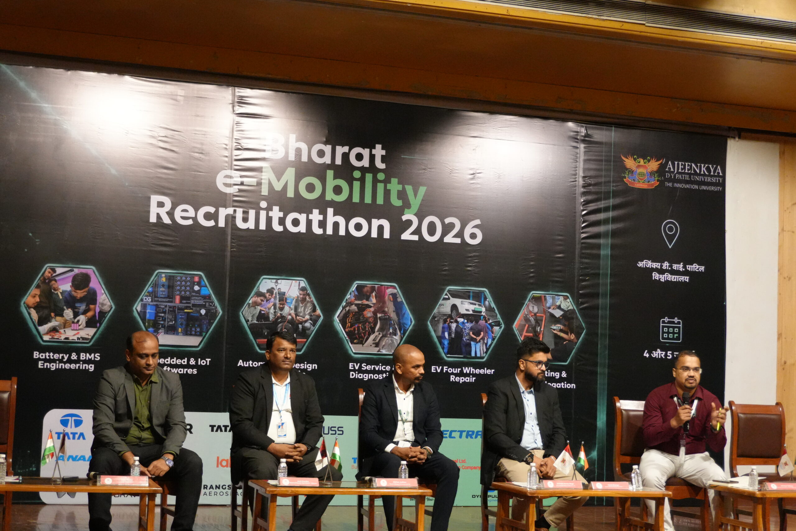 Panel discussion at Pune Recruitathon